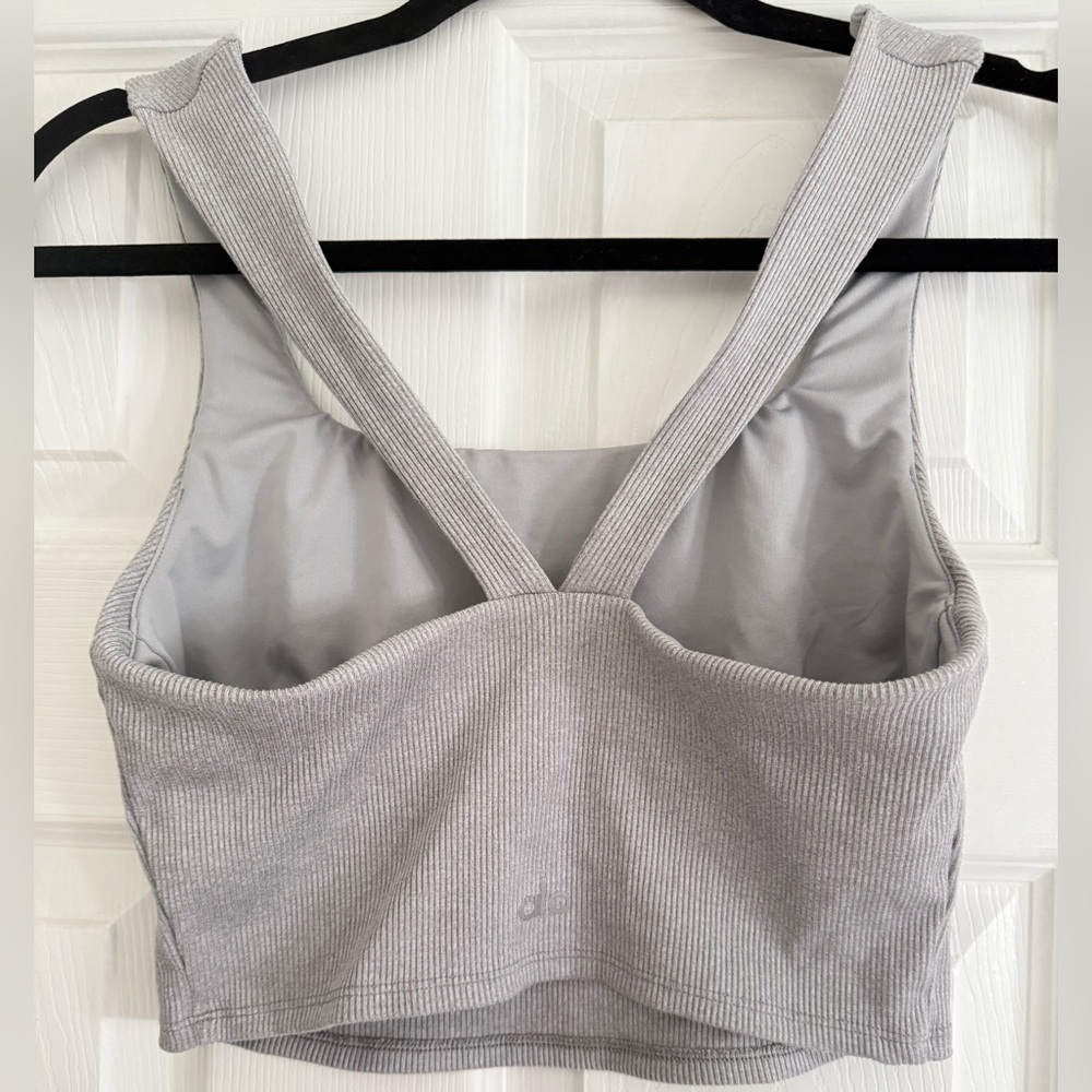 Alo Ribbed Sports Bra